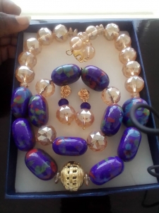 Neckless